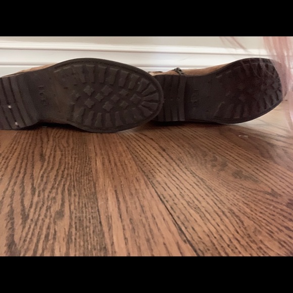 Ugg boots - Picture 2 of 4